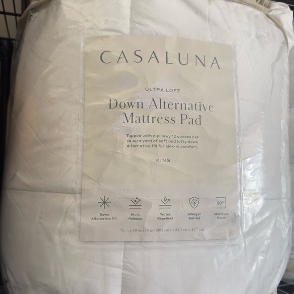 Casaluna - King Ultra Loft Down Alternative Mattress Pad - Ca White - Picture 4 of 4